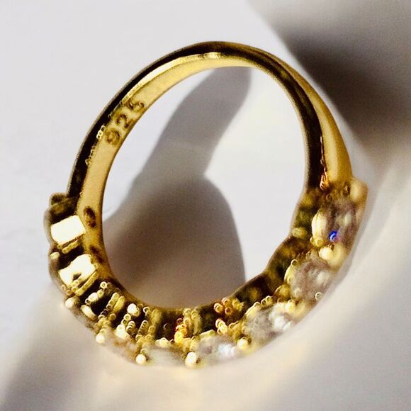 Gold-Toned 925 Silver Eternity Ring with Round Cubic Zirconia Stones size 5‎ - Picture 4 of 4